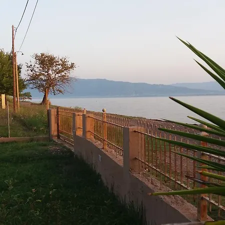 Spilidis House Karavomilos (Central Greece)